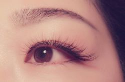 -隅日式美甲美睫專門店