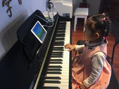 -The ONE 智能钢琴教室音乐恋琴吧·青岛市海玖玖艺术培训学校