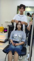 -V7 HAIR SALON