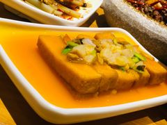秘制鸡汁豆腐-隔壁老王·家常云南菜(花巷店)