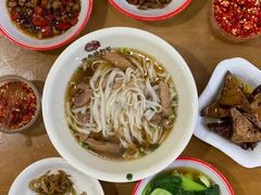 酸辣鸡杂炒码-和记粉馆(湘春路店)