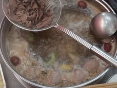 -官塘陈记鱼生·潮汕砂锅粥·牛肉火锅(潮枫路总店)