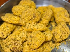 -BHC炸鸡(明洞总店)