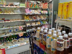 -全家便利店(宜山路站店)