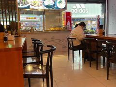 大堂-钟方模白家肥肠粉(春熙店)