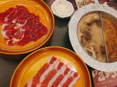 -牛YO寿喜烧·铁板烧和牛火锅自助(市府恒隆店)