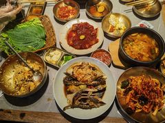 -草家酱蟹炭火烤肉店(珲春南路一店)
