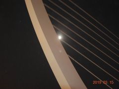 -南京眼步行桥
