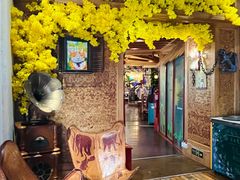 -月亮眼花园餐厅书吧酒吧