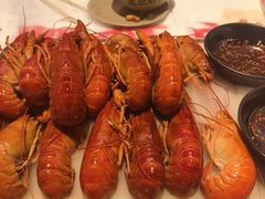 -肥肥虾庄·金牌油焖大虾(汉街SKP店)
