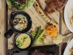 -Mark&Mars Restaurant