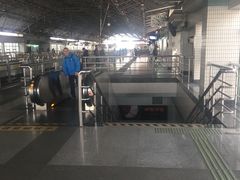 二楼地铁等候区-漕溪路(地铁站)