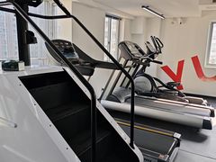 -越·健身工作室(华尔兹广场写字楼B栋店)