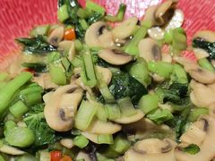-叁煨蹄花·下饭盐帮菜(人民广场店)
