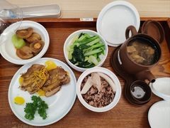 -雪梅月子中心(华侨城店)