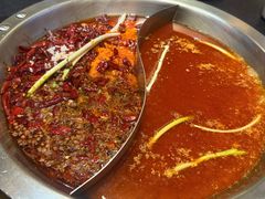 -沸炉重庆老火锅(军事博物馆店)