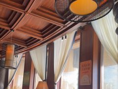 -八府香鸭·啫啫煲(华山路店)