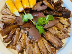 -潮界(LU·ONE凯德晶萃广场店)