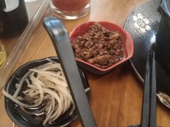 -丽虹云南过桥米线(兴工街店)