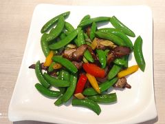 叉烧炒甜豆-匠心牛公馆·潮汕牛肉海鲜火锅(索菲特店)