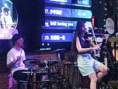 -胡桃里音乐餐厅(陶溪川店)(川湘赣菜·世界百大酒庄直供红酒·音乐表演)