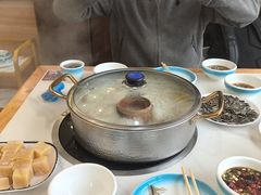 -朴小妹人参鸡汤火锅(长白山万达店)