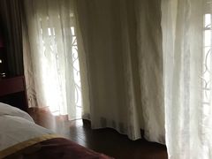 -屋顶顶城市·江景酒店-客房部