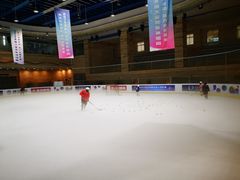 -冠军冰场(环球中心店)