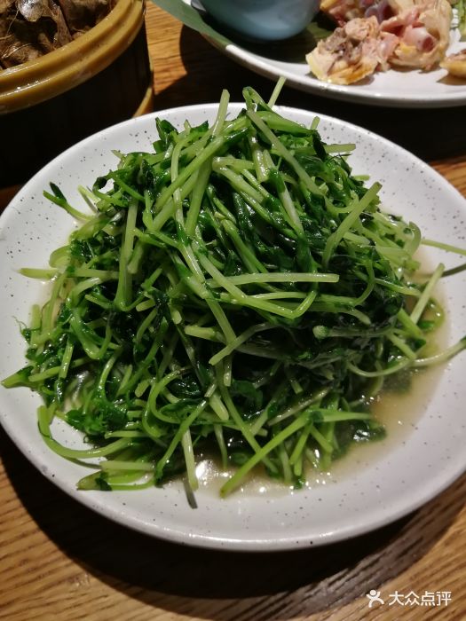 老头儿油爆虾(巴黎春天淮海店)-酒香炒豆苗-菜-酒香炒豆苗图片-上海美