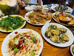 -庄姐川味海鲜B栋2排2号(万人海鲜广场火车头店)