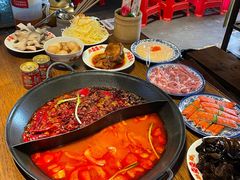 -萍姐火锅·公路夜市(武汉首店)