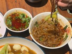 -万记麻辣烫国展总店