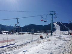 -丝绸之路山地度假区滑雪场