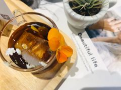 -ZING COFFEE 镜咖啡