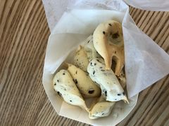 -焙丽拾光(麦凯乐直营店)