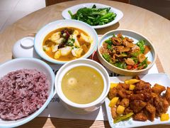 -老乡鸡(上海白玉兰广场店)