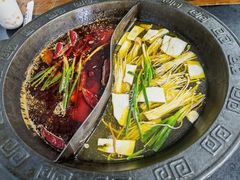 -重庆故事姊妹老火锅(财经学院店)