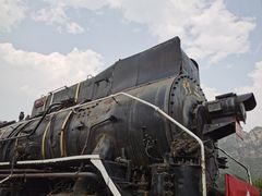 -百里峡七彩艺术小镇