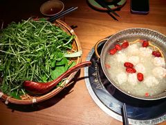 -吃饭皇帝大(长宁龙之梦店)