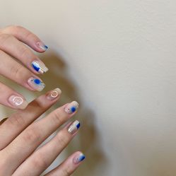 -花岐款式专研健康美甲沙龙