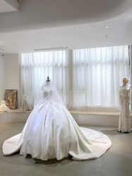 -MAO亲爱的猫婚纱摄影工作室