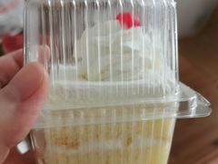 -红宝石·鲜奶小方·海派西点房(金杨店)