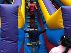 -蒙特利亲子乐园