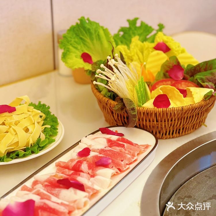 大理超惊喜的酸汤火锅，味蕾直接“撒野”