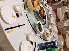 -山明水秀大饭店
