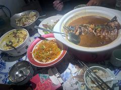 -卢大鲜鱼头捞饭(美利广场店)