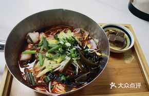 Spicy麻 Sichuan Shrimp Dumpling Noodles