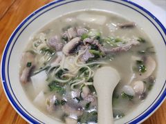 -何太太馄饨面铺(大浒东苑店)