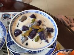 -广信牛奶甜品世家(台东店)
