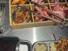 -马路牙子烧烤音乐酒馆(望京店)